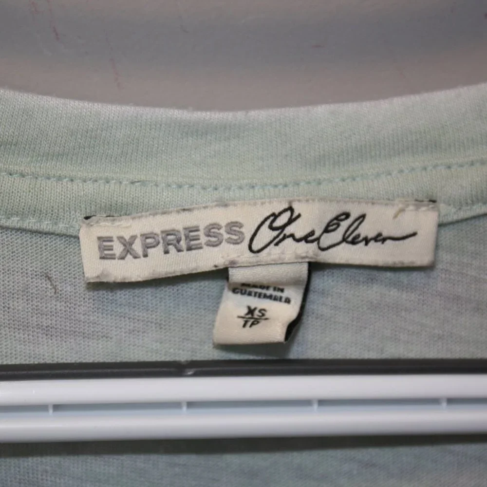 Express TShirt - XS - Picture 3 of 4